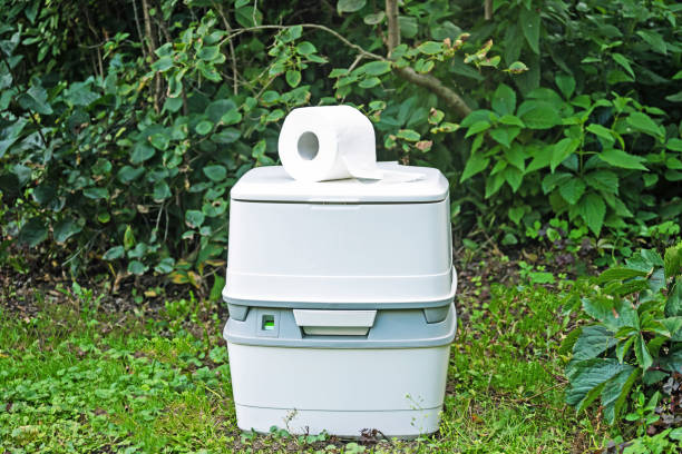 Porta potty delivery and setup in Gladeview, FL