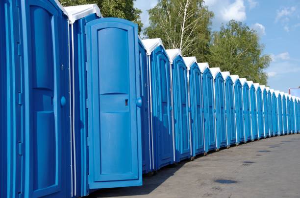 Portable Toilet Options We Offer in Gladeview, FL